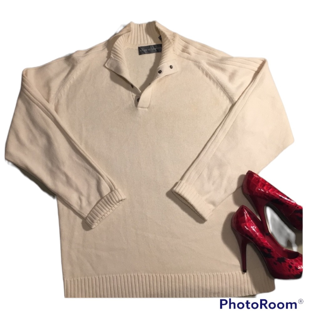 Oscar De La Renta Cream Sweater Size XL Chunky Knit Cable Knit Snap Buttons